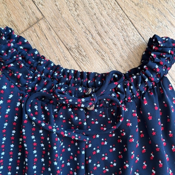 Tommy Hilfiger top EUC size Medium - Picture 8 of 12